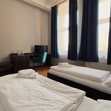 Legnicki Browar Ksiazecy I Restauracja 公寓式酒店 3*