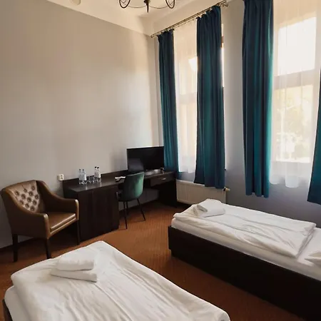 Legnicki Browar Ksiazecy I Restauracja 公寓式酒店 3*