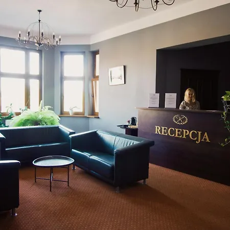 Legnicki Browar Ksiazecy I Restauracja 3* 莱格尼察